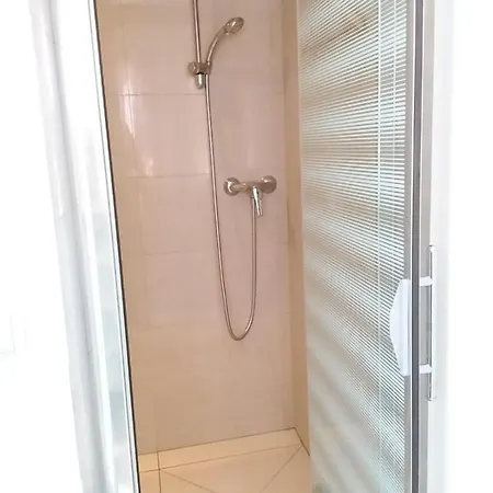 Votre Climatisee Au Palace * Perpignan
